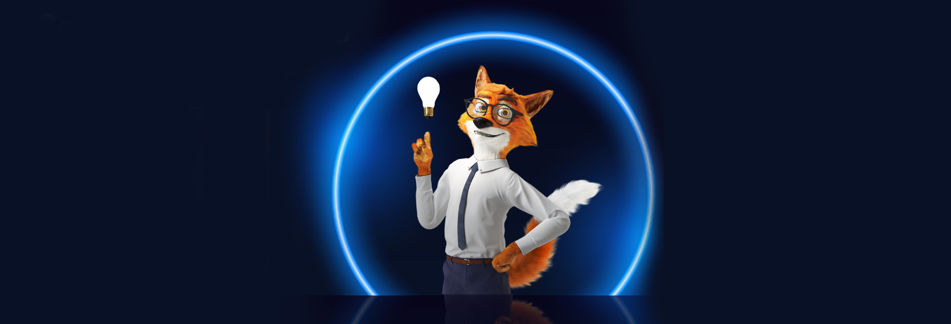 Ο Mr Pricefox δείχνει μια λάμπα.